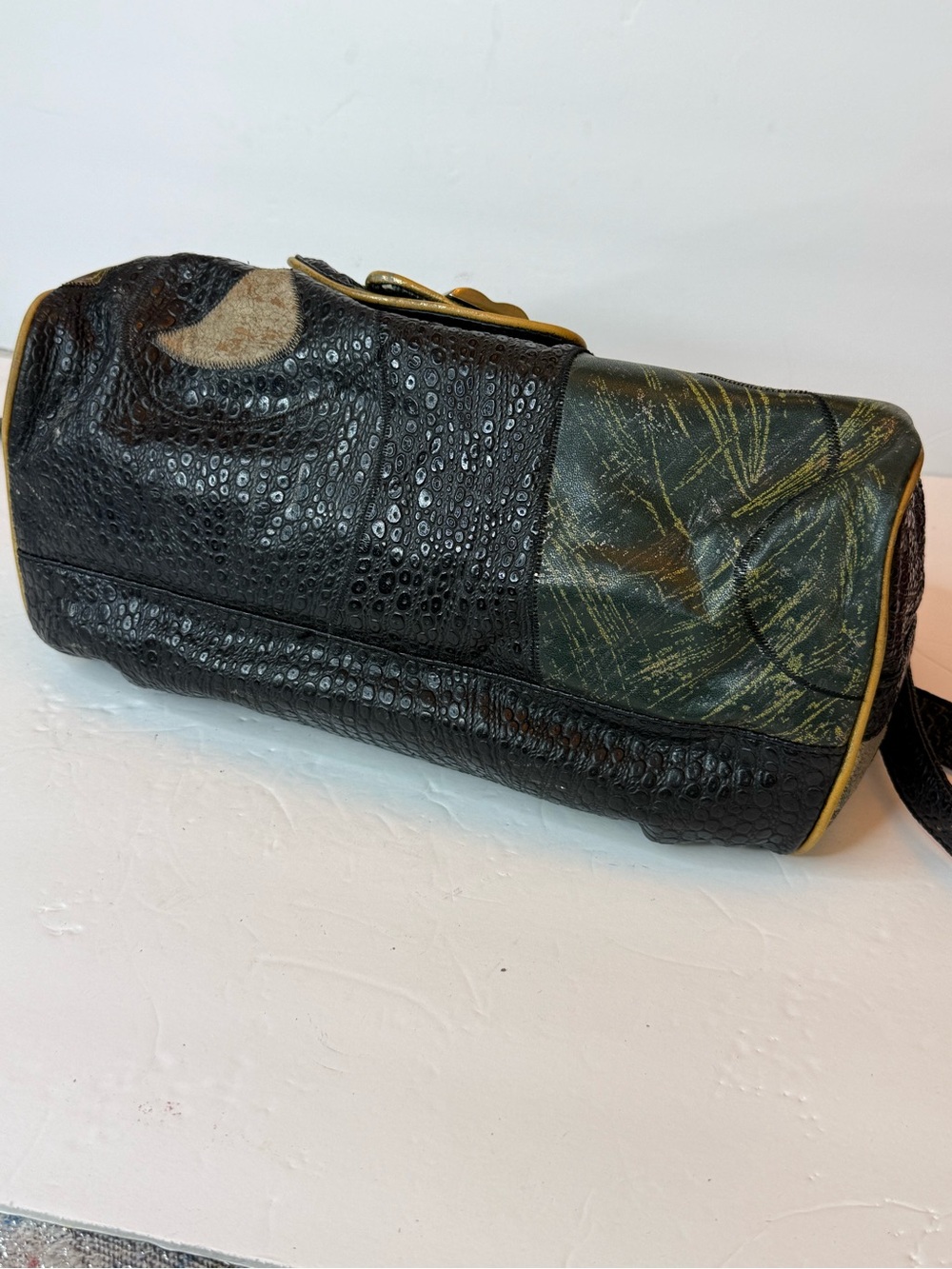 Vintage Artisan Abstract Patchwork Shoulder Bag in Green and Gold - Picture 5 of 9